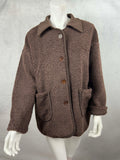 Onesize Braun Teddyjacke „Rosie“ mit Knopfleiste und Kontrastkragen